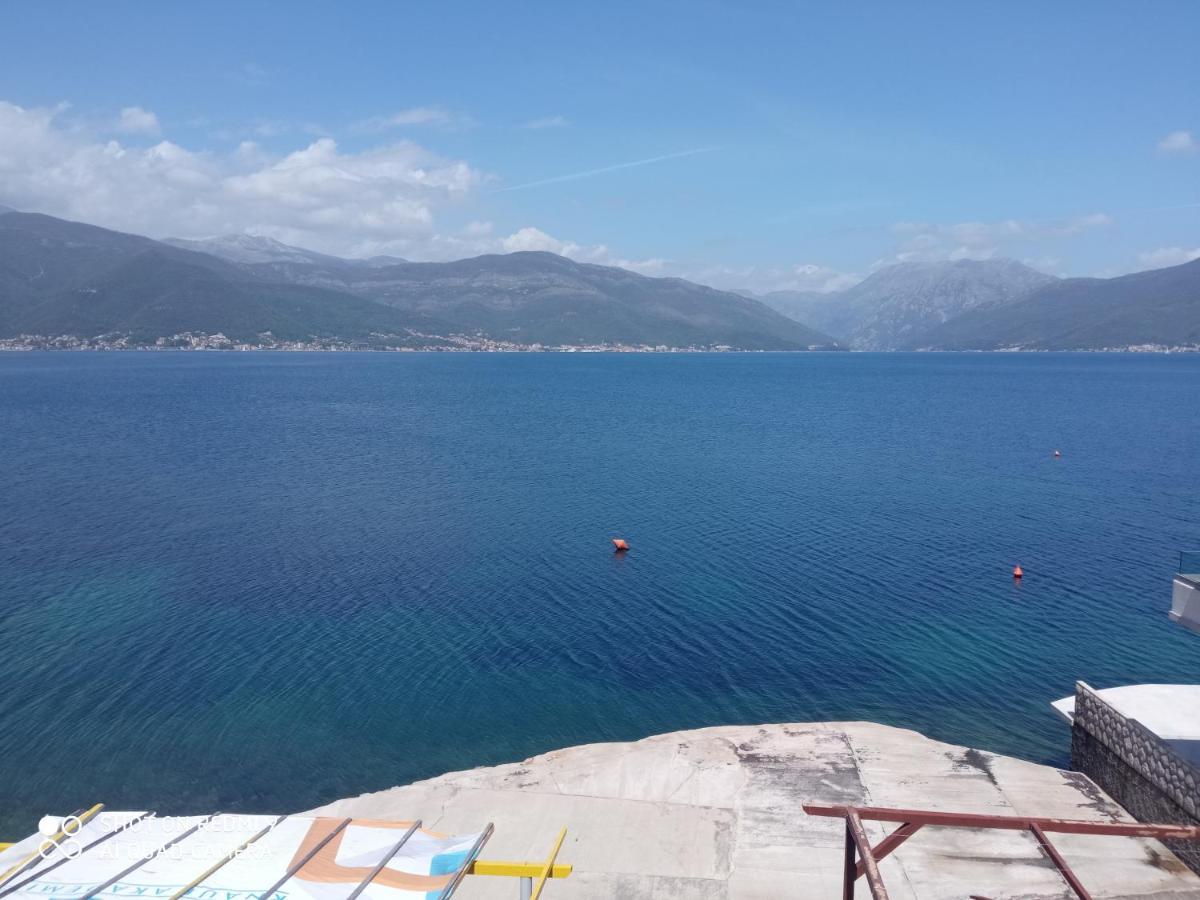 Apartments Petrovic Tivat Exterior photo