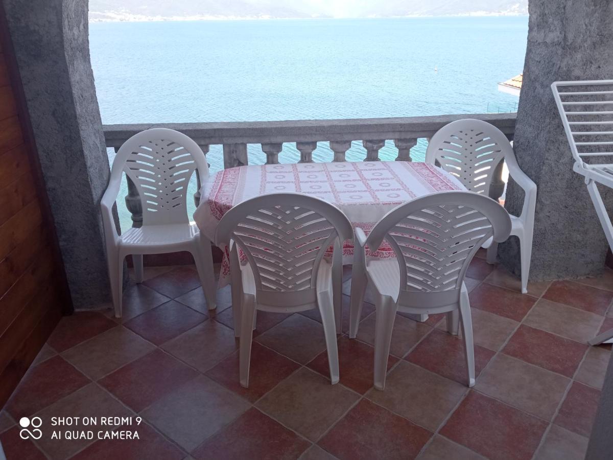 Apartments Petrovic Tivat Exterior photo