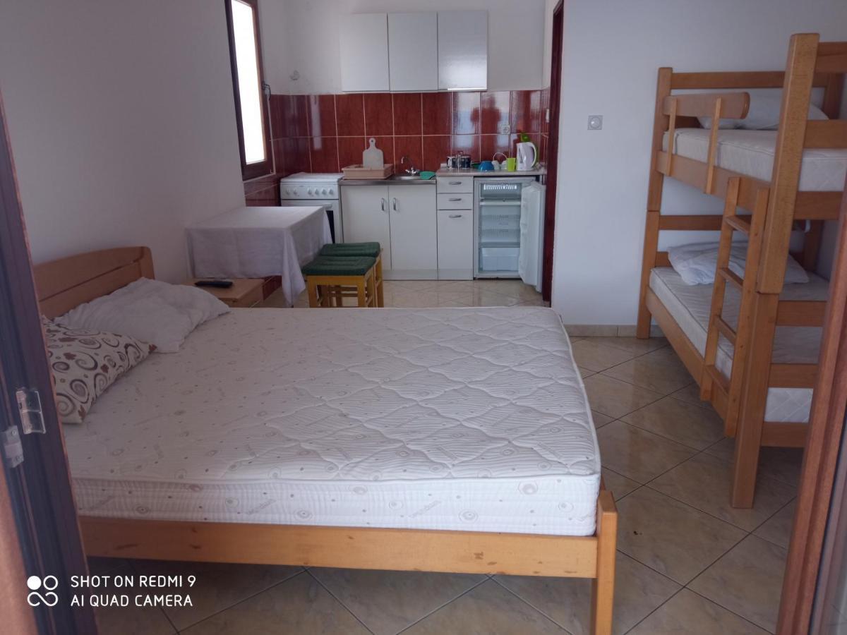 Apartments Petrovic Tivat Exterior photo