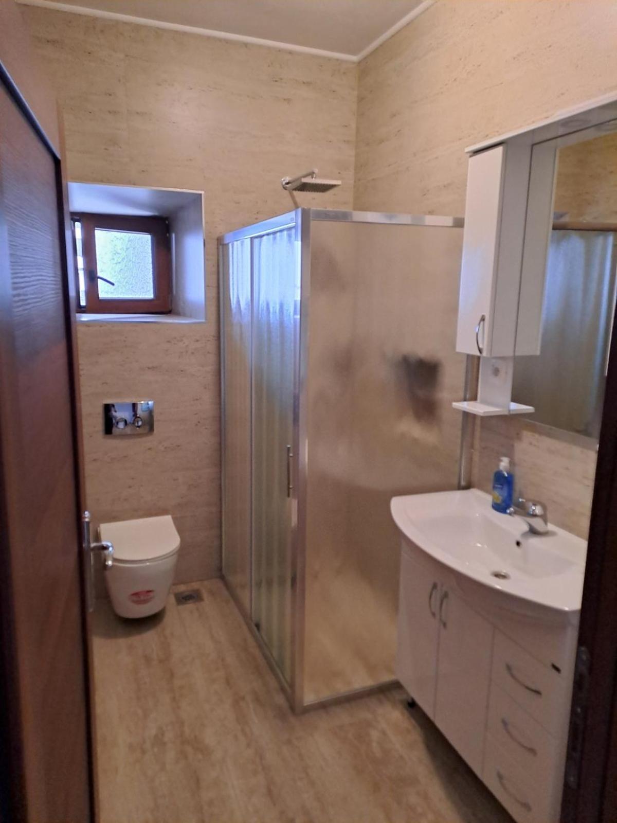 Apartments Petrovic Tivat Exterior photo
